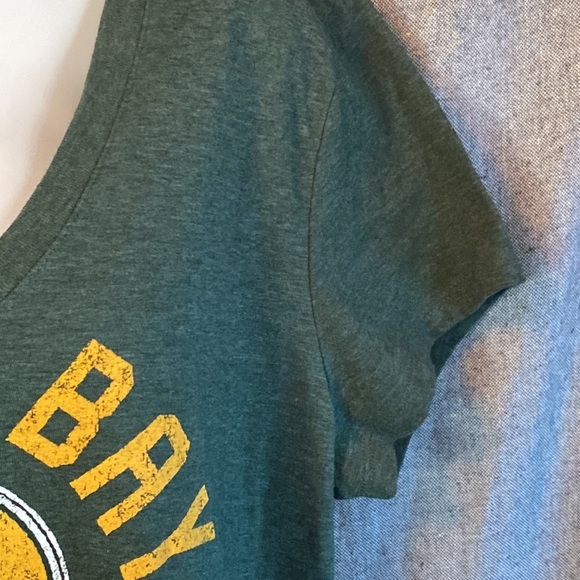 Green Bay Packers Tee Size XL. Free matching earrings with purchase - Picture 4 of 6